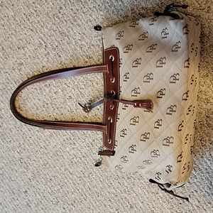 Dooney and Bourke purse